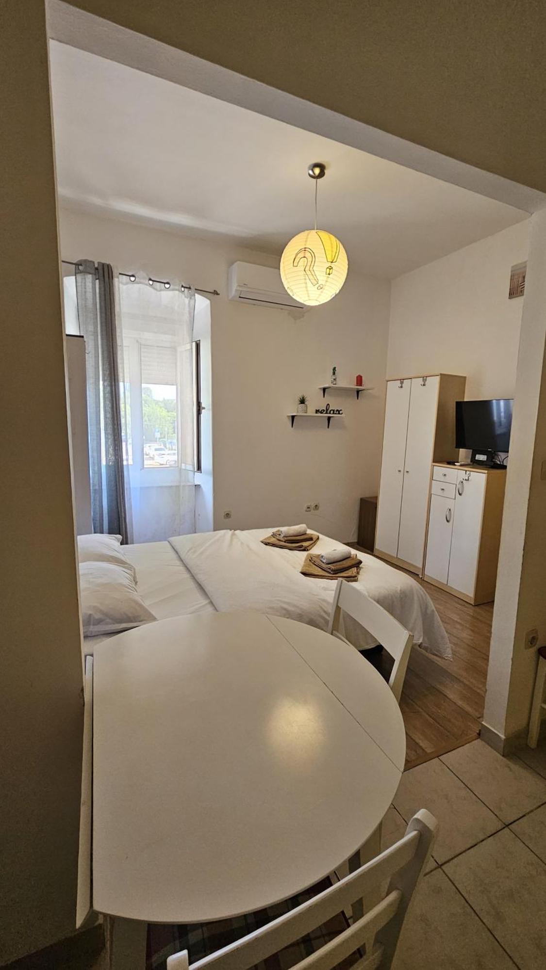 Studio Apartment Kiki For 2, Near Old Town & Beach, Free Wifi 扎达尔 外观 照片
